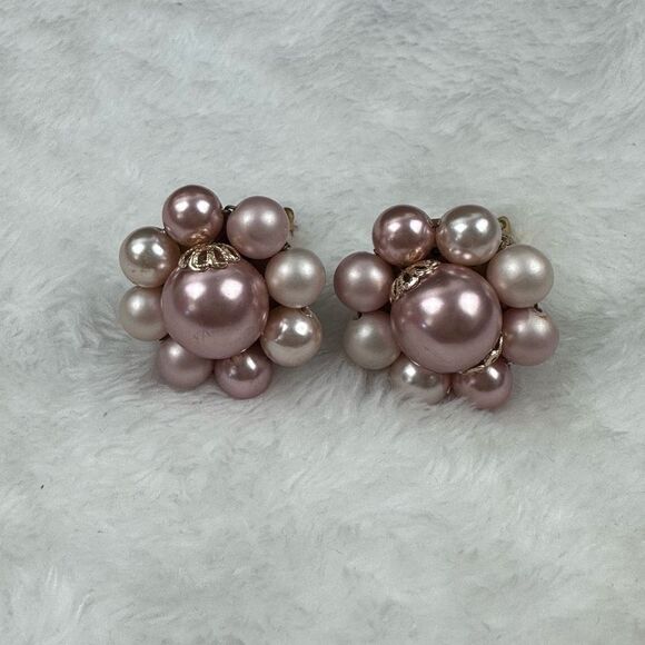 Vintage Flower Pink Pearl Cluster Clip Earrings Gold Tone JAPAN‎ Womens Jewelry